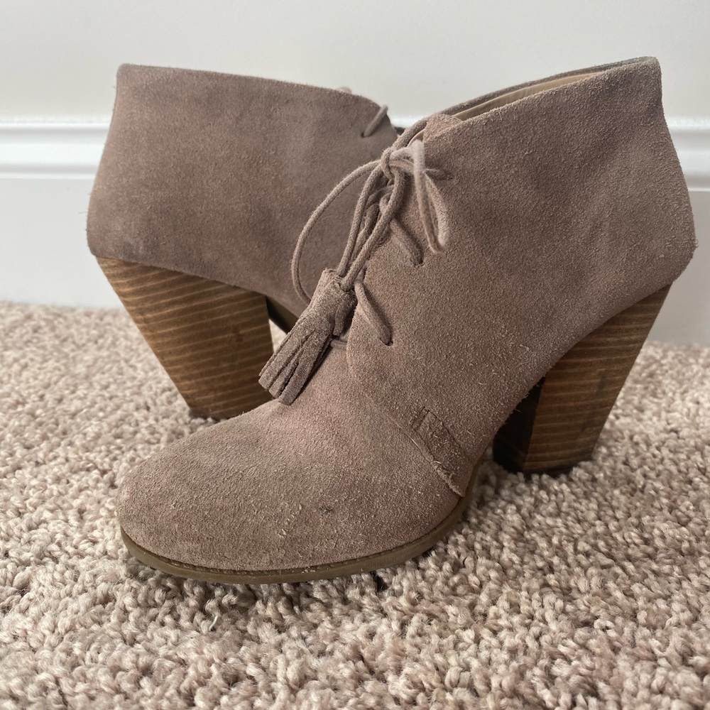 Sole Society Tan Lace Up Booties - Size 5